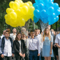 Урочиста лінійка «Потрібен Мир – тобі й мені і всім на світі людям!» та перший урок на першому курсі «Вивчай Європу – змінюй Україну. Країна починається з тебе». Урочиста лінійка «Потрібен Мир – тобі й мені і всім на світі людям!» та перший урок на першому курсі «Вивчай Європу – змінюй Україну. Країна починається з тебе».