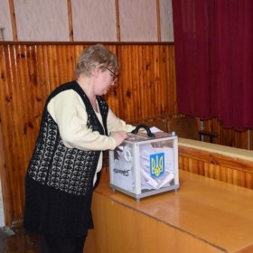 Збори працівників, які не є педагогічними працівниками по обранню делегатів для участі у виборах директора Коледжу.