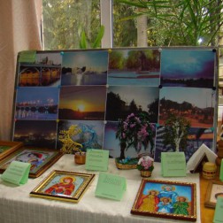 Виставка творчих робіт груп нового набору - 2013